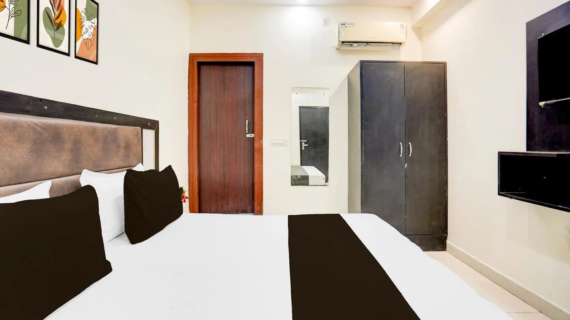 ***  Super Hotel O The Elite Inn Tajganj India